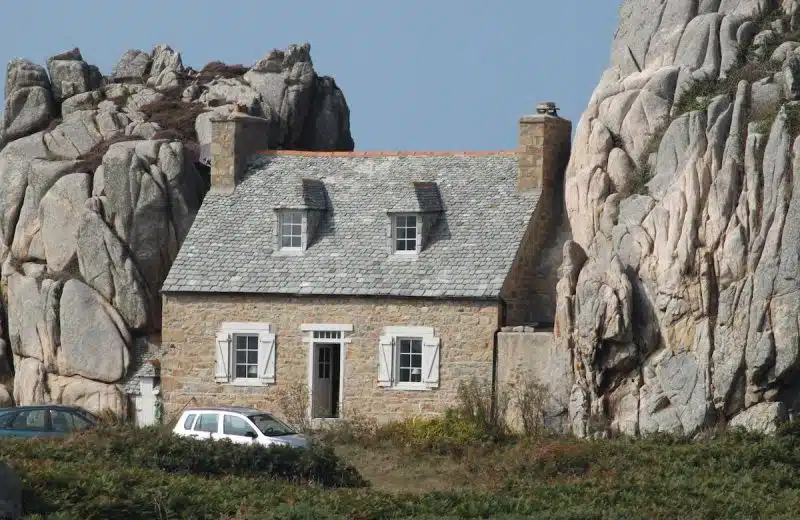 Découvrez les particularités uniques des maisons bretonnes