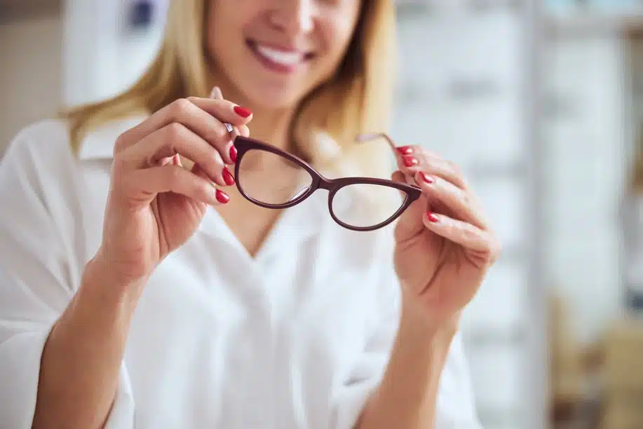 Comment choisir ses montures parmi les tendances en matière de lunettes