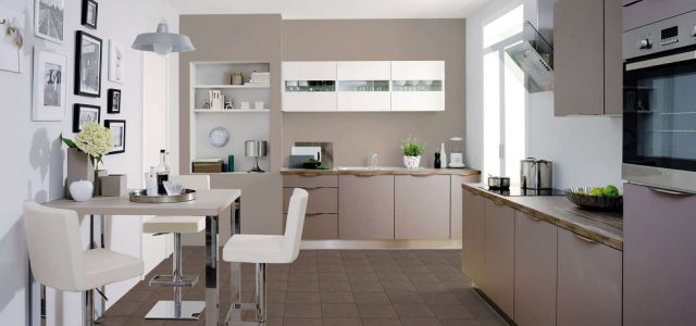 Quelle couleur associer avec du taupe clair ?