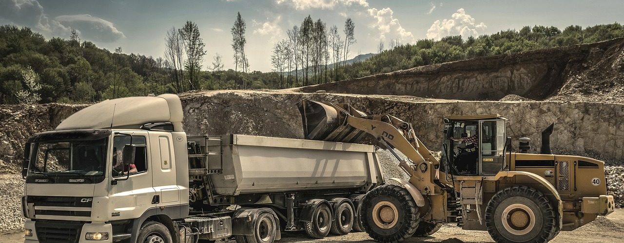 Quels sont les avantages de la location d’un camion pour son chantier ?